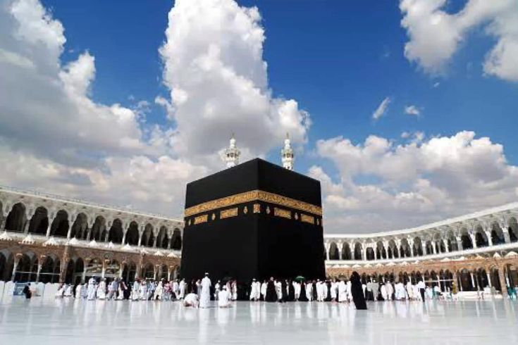 Suasana Masjidil Haram pada musim umroh